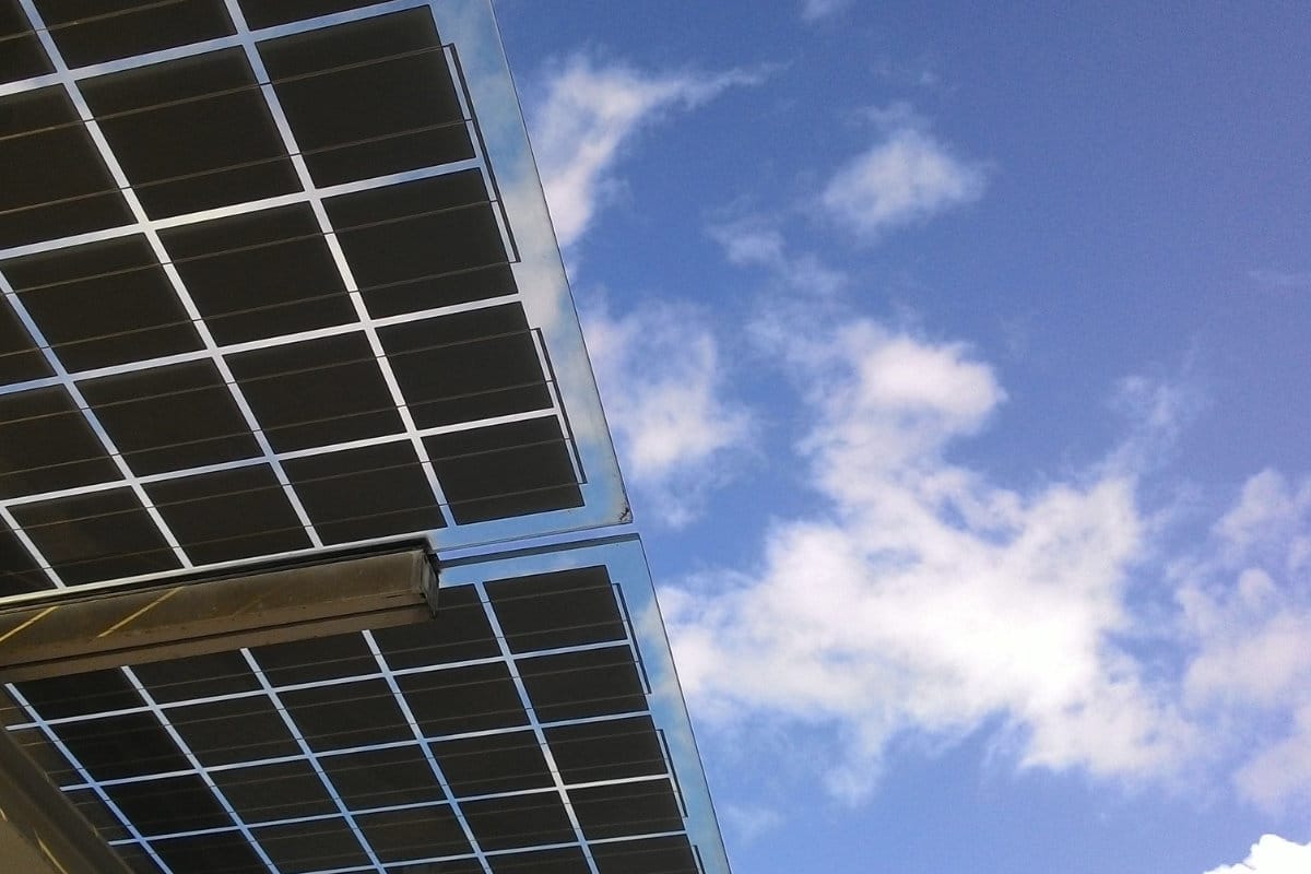 Peut-on installer des panneaux solaires sur une véranda ?