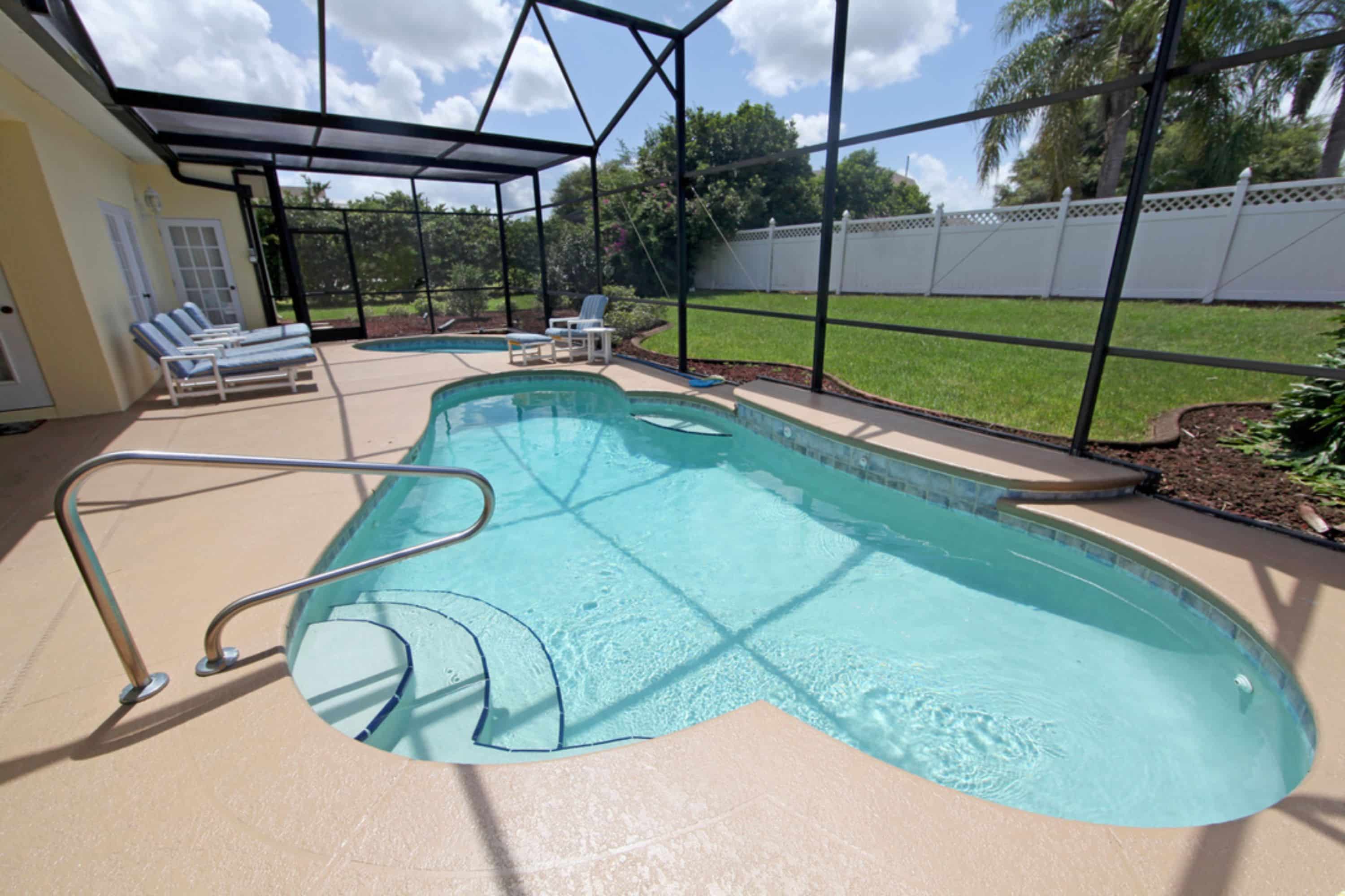 veranda avec piscine